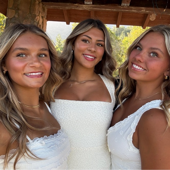 Meet your Posher, Tabitha - Picture 2 of 6